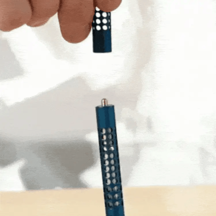 CleverOdd™ Magnetic Pen